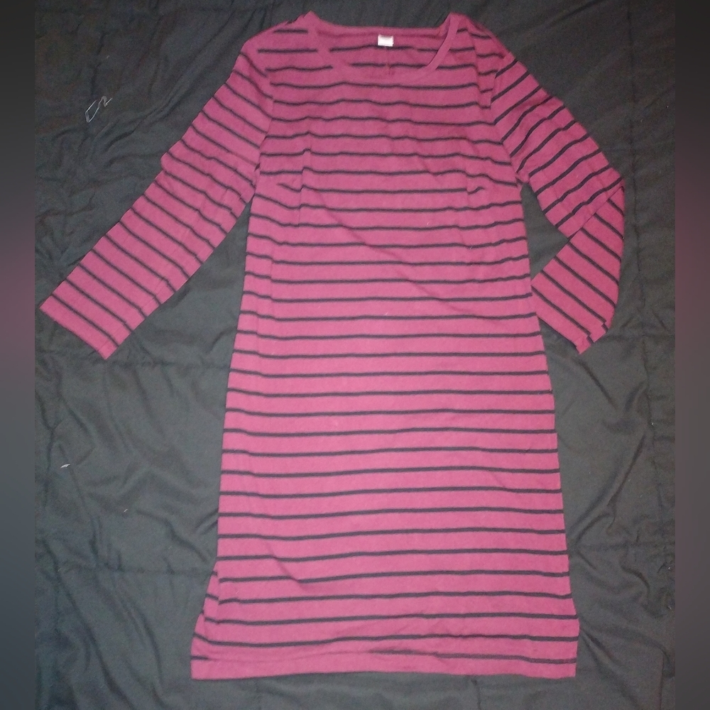 T-Shirt Dress w/ 3/4 Sleeves - New Condition